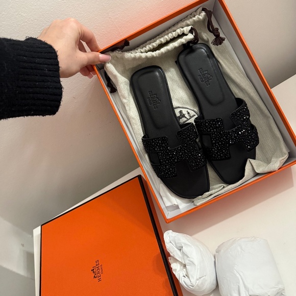 Hermes Oran Sandal Black Glitter New - Picture 1 of 5